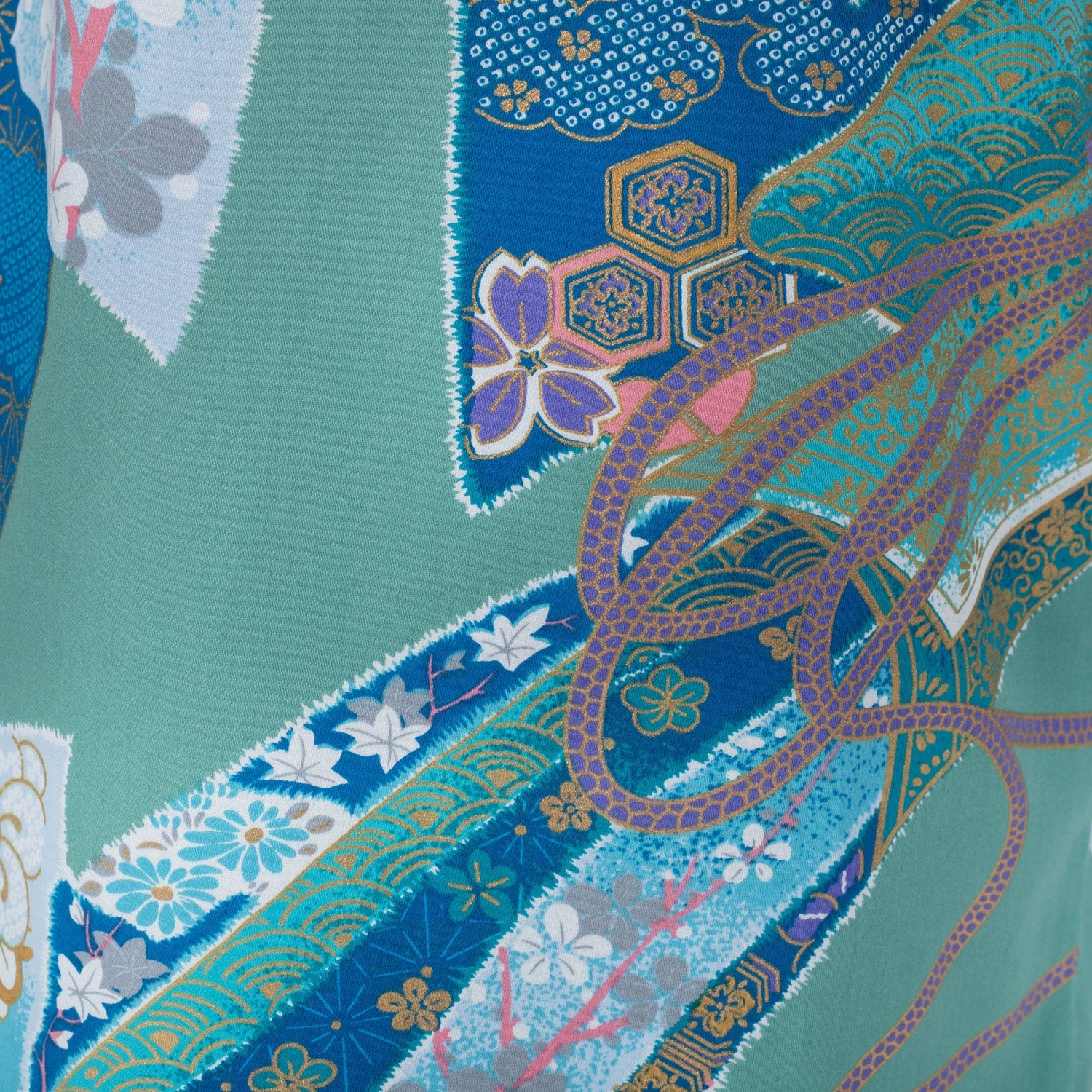 Age 10 to 11 Green Ribbon Cotton Japanese Girls Kimono close up