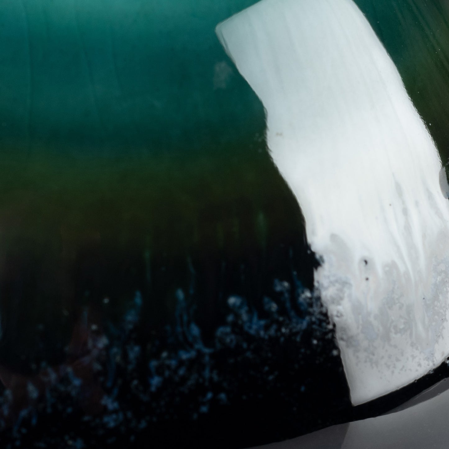 Emerald and Black Japanese Mini Vase detail