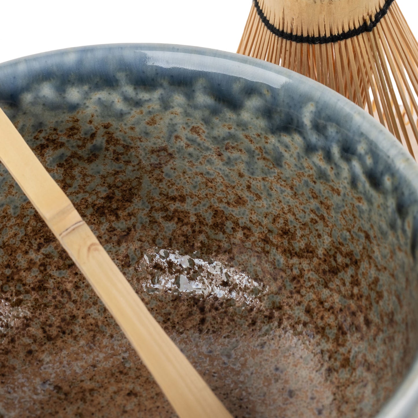 New Aki Japanese Matcha Tea Bowl Gift Set detail