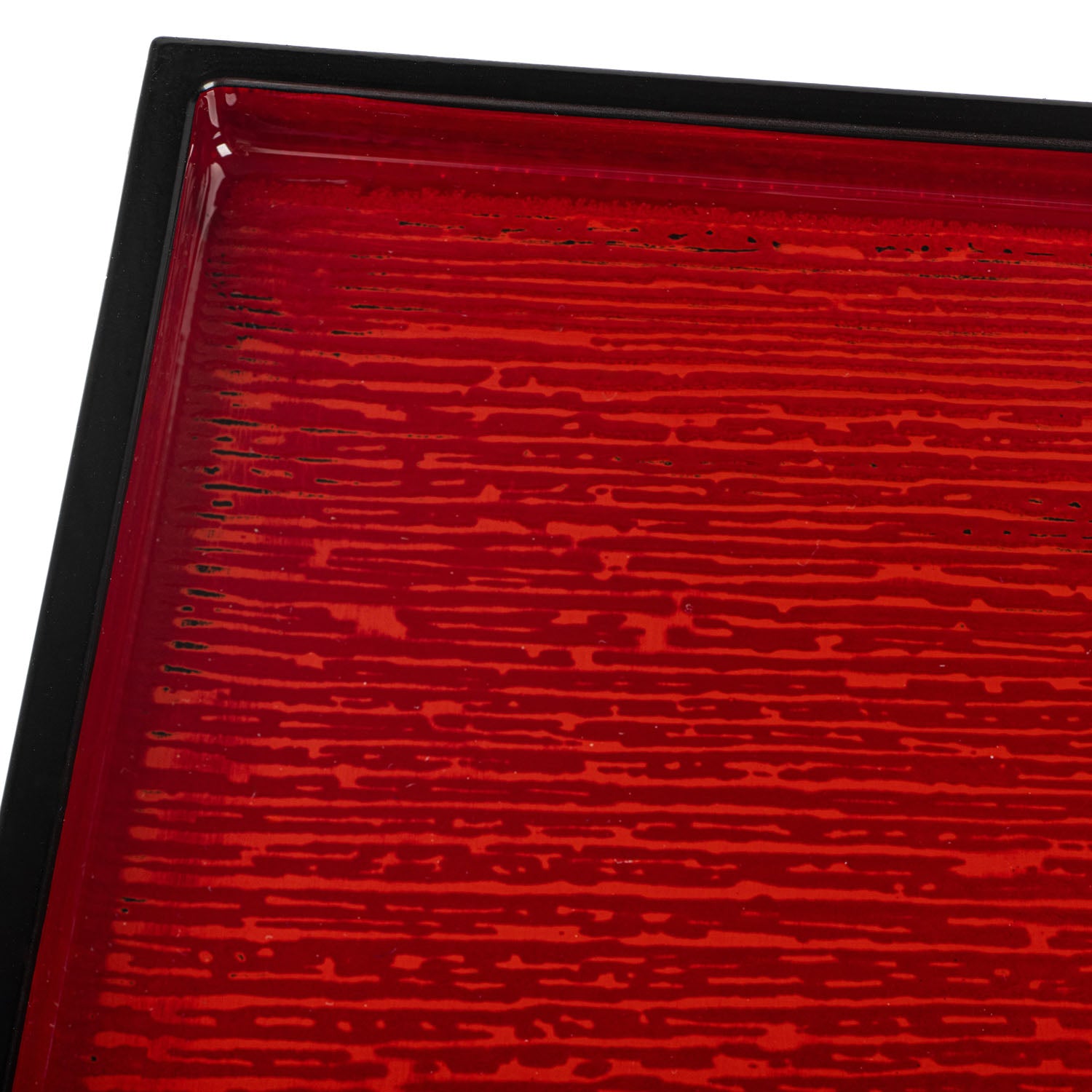 Red and Black Wood Effect Japanese Lacquer Tray detail