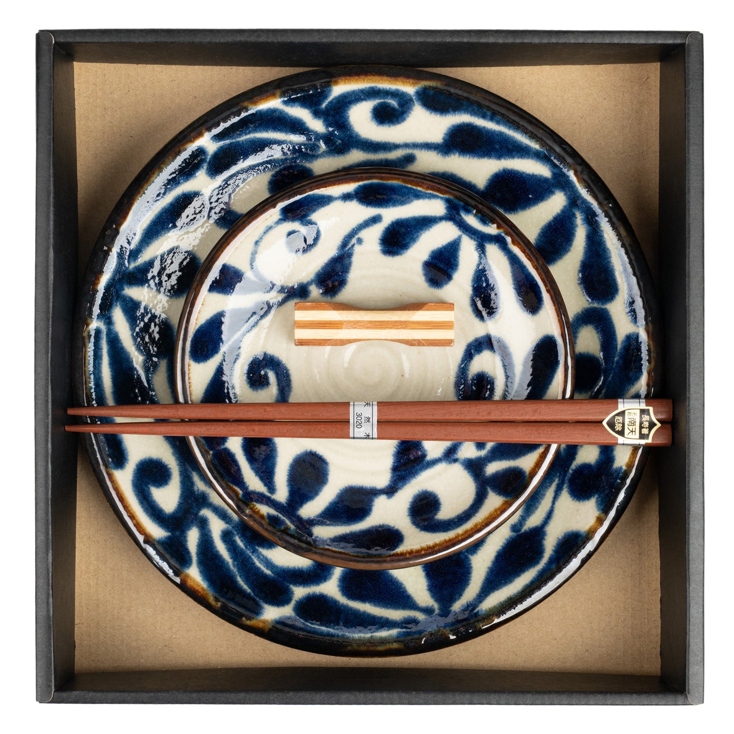 Ruri Karakusa Premium Japanese Plate Gift Set in gift box