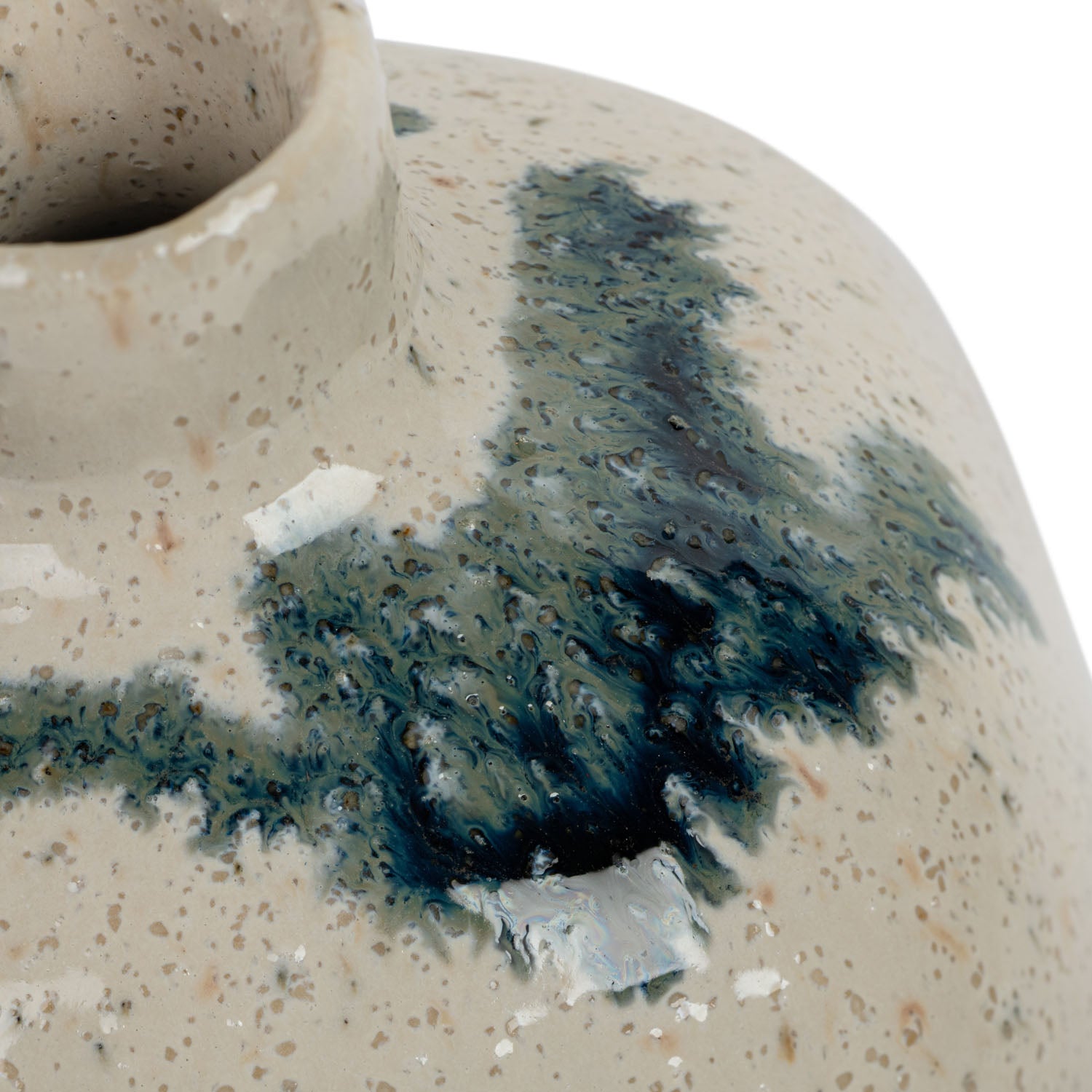 Unoh Cream Japanese Mini Vase detail