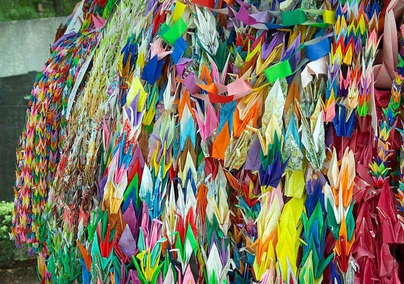 story-of-sadako-sasaki-1000-paper-cranes
