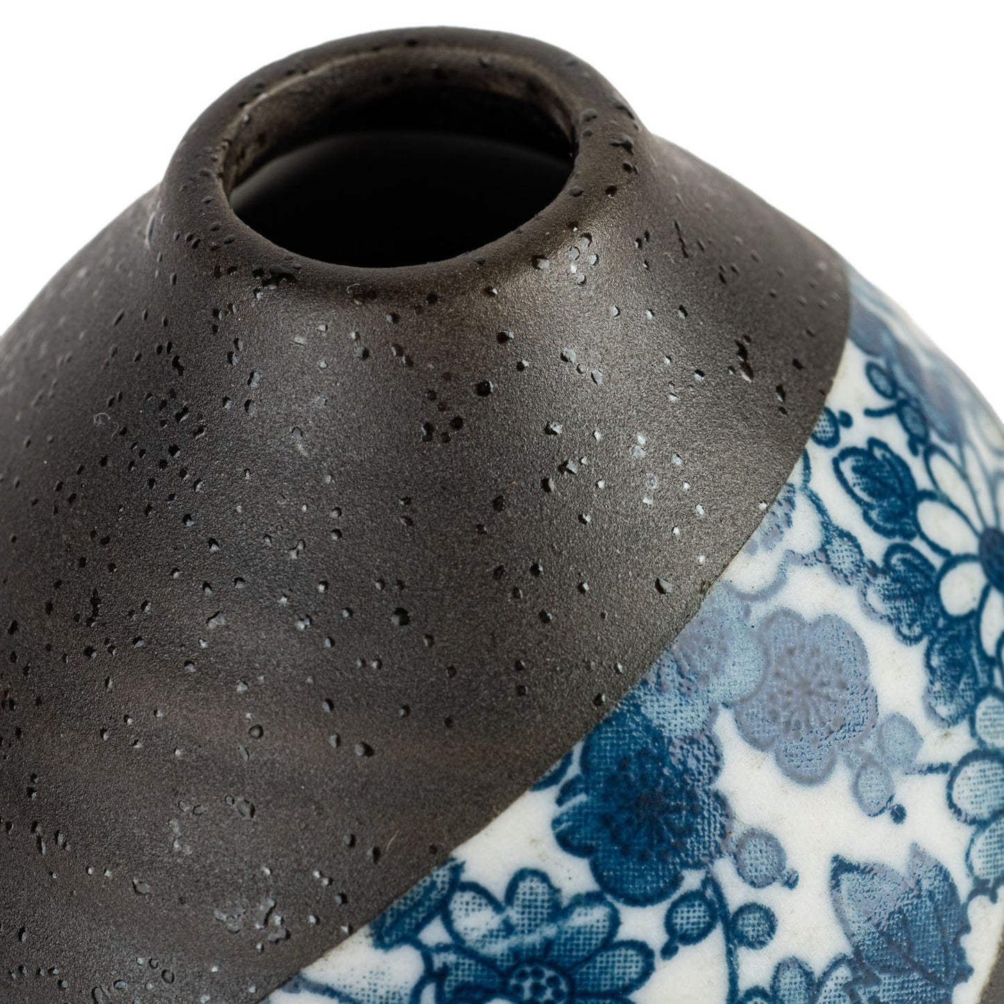Ai Yuzen Mini Japanese Vase detail