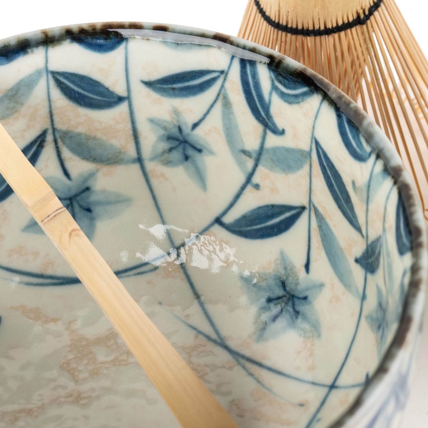 Kikyo Japanese Matcha Tea Bowl Gift Set detail