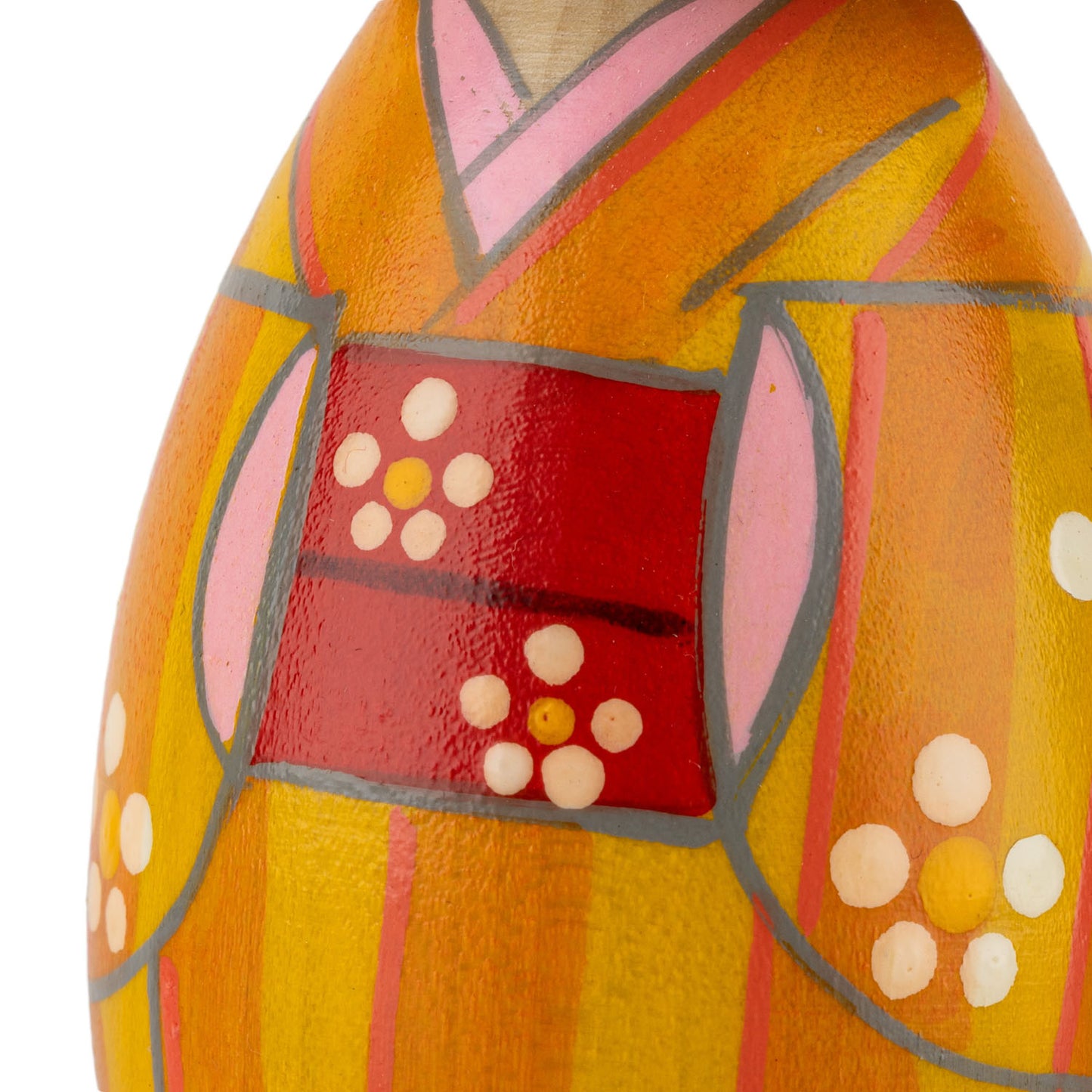 Maidens Heart Japanese Kokeshi Doll detail