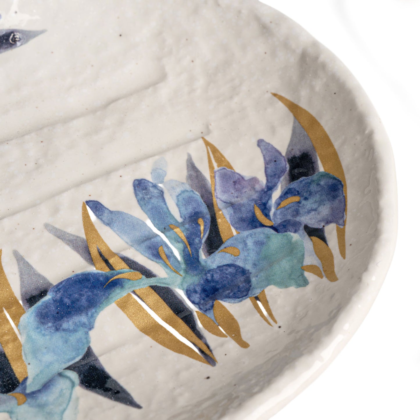 Manyo Flowers Japanese Plate Gift Set detail iris